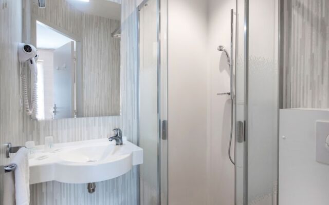 Logis Hotel - L'Hôtel Des Bains