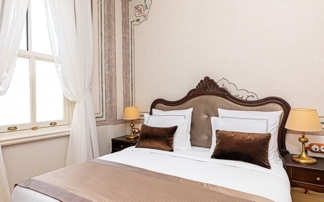 Meroddi Barnathan Hotel
