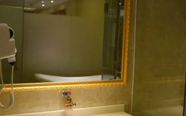 Jinweili Royal Hotel