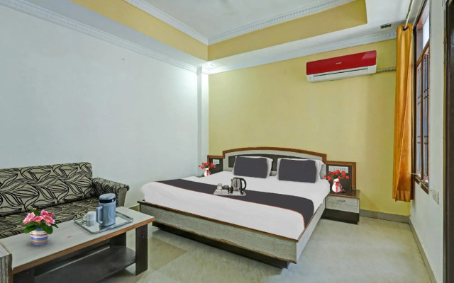 spot on 89476 Hotel Shalimar Lodge