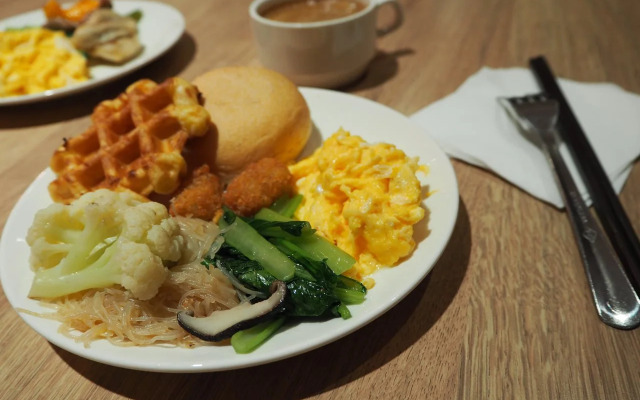 The Riverside Hotel International