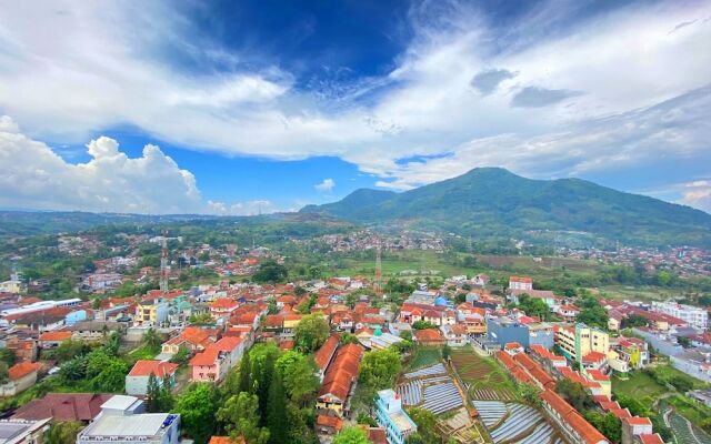 Fancy And Nice 2Br Apartment At Skyland City Jatinangor