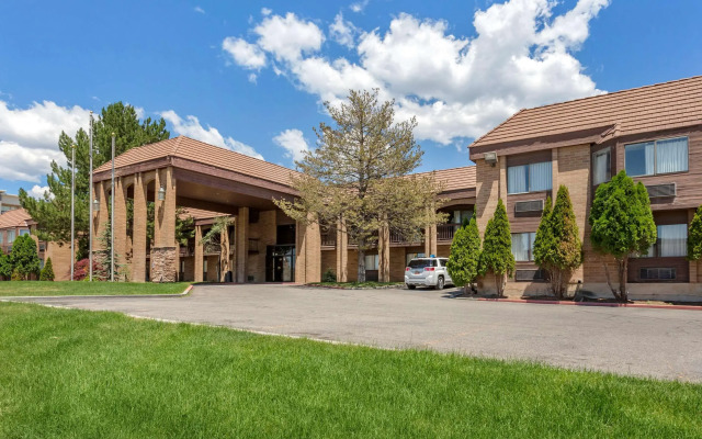 Econo Lodge Inn and Suites Sandy