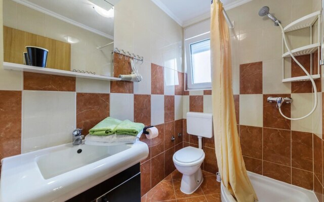 Nice Apartment in Medulin With Wifi and 1 Bedrooms