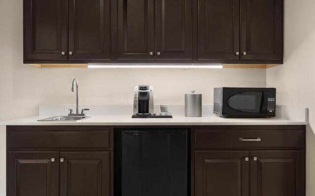 Holiday Inn Express & Suites Mt. Pleasant by IHG