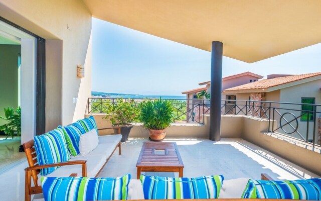 Beautiful 3 Bedroom Condo