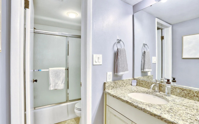 Land's End 4-206 Bay Front - Premier