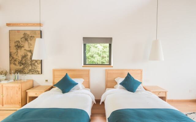 Anji Valley House Hotel