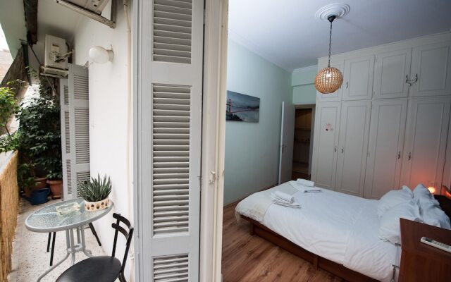 Athinian Apartment Veikou