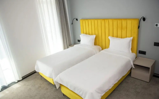 CM111Apparthotel
