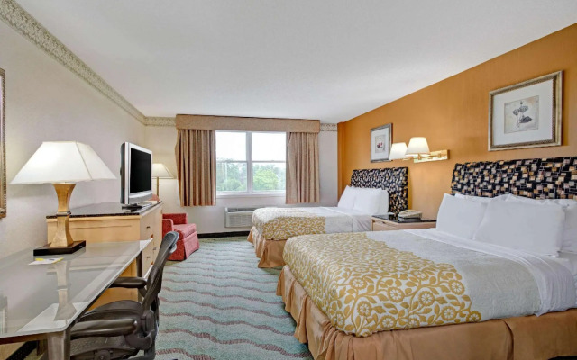 Days Hotel & Conference Center - Methuen Ma