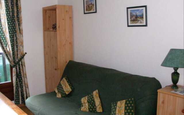 Studio in Canet-en-roussilon, With Wonderful Mountain View and Furnish