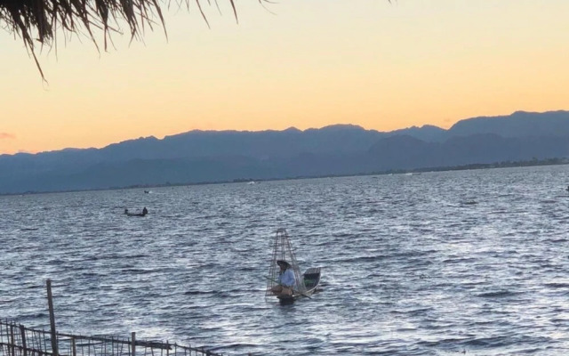 Skylake Inle Resort