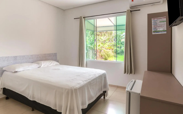 OYO Pousada 4 Estações