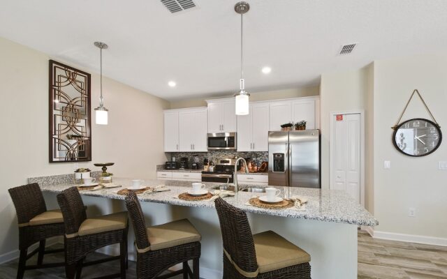 Charming Vacation Townhome with Pool CG1576