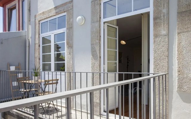 Liiiving In Porto - Central Secret Balcony