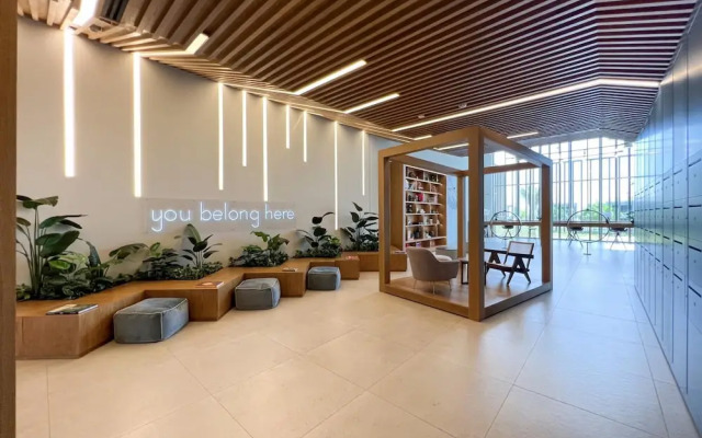 Contemporary 1BR Sleeps4 Balcony Pool Gym Dxbhills
