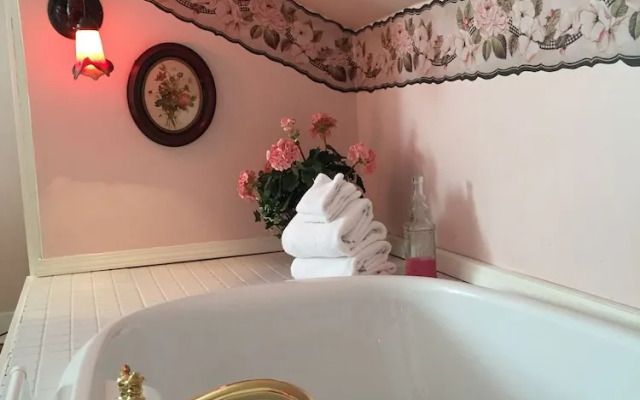 Annie Wiggins Guest House