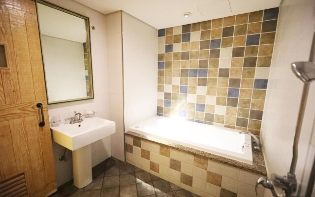 Hotel ES Cheongju