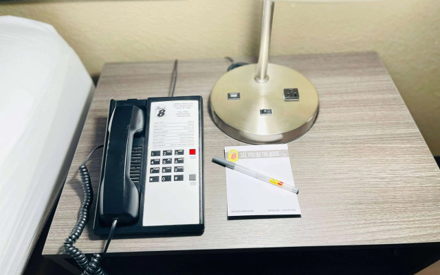 Super 8 by Wyndham Ithaca