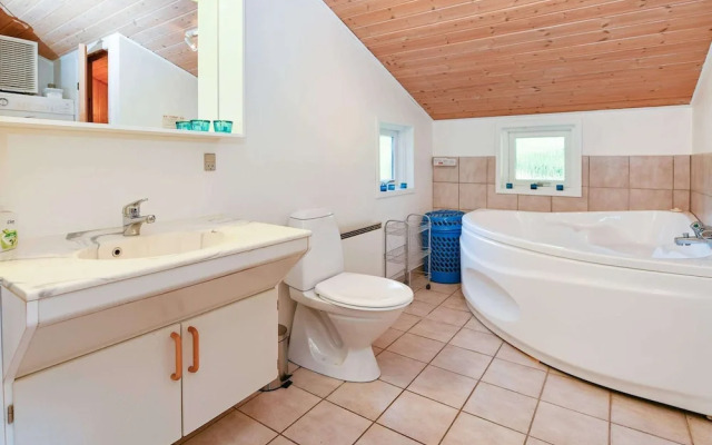 8 Person Holiday Home in Oksbol