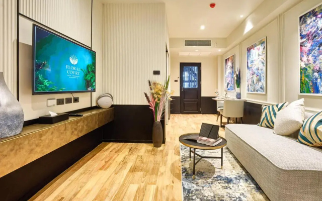 Floral Court  & Residence Sukhumvit 13