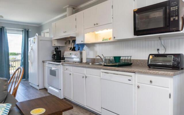 Friendship Lodge by Oak Island Accommodations