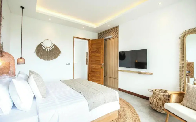 Brand New 4br Villa 400 to Finns Canggu