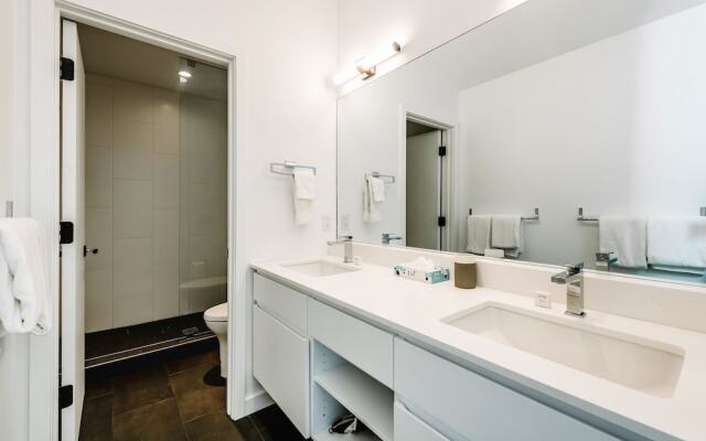 Three Kings Condominiums