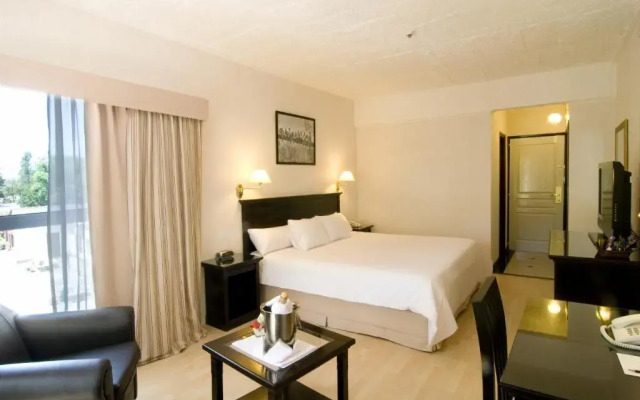 Ramada By Wyndham Buenos Aires Vicente Lopez