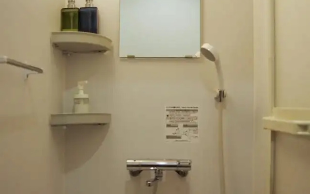 Travelers' house ROOTs - Hostel