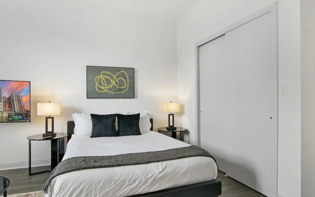 Chic Studio - Del Prado 418