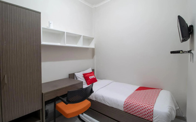 OYO 3253 Sofia Residence Syariah