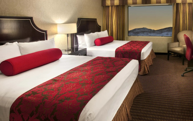 Silver Legacy Reno- A Caesars Rewards Destination