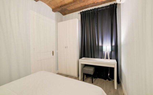 Modern & Chic 2 Bed Apt in Lesseps