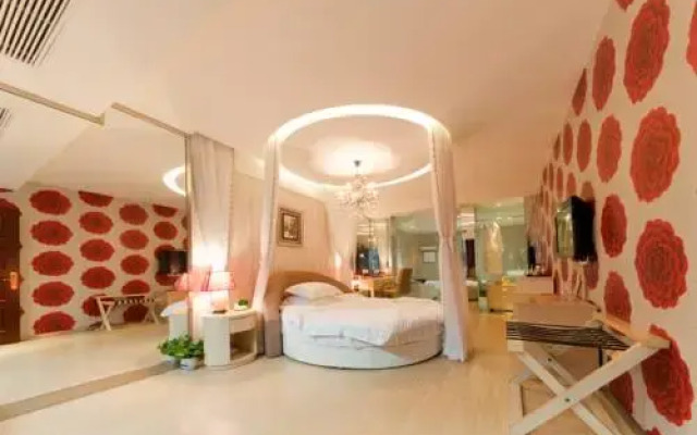 Yangzhou Huafang Fengqing Hotel