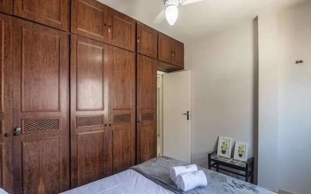 2-bedroom Apt 200 m From the Beach Jsl0902