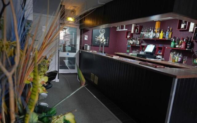 Rollason Wood Hotel