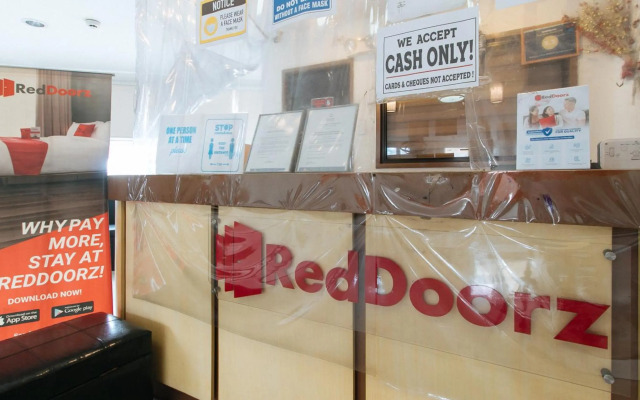 RedDoorz Plus @ EDSA Congressional