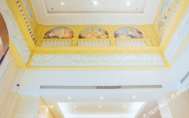 Vienna International Hotel (Ya'an High-speed Railway Station)