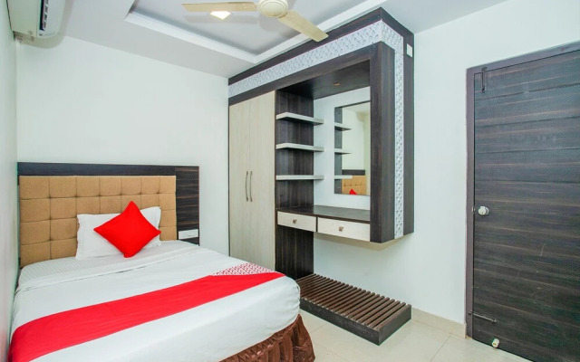 OYO 5641 Hotel Corporate Park Inn