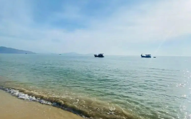 Arena Cam Ranh Beachfront Condotel