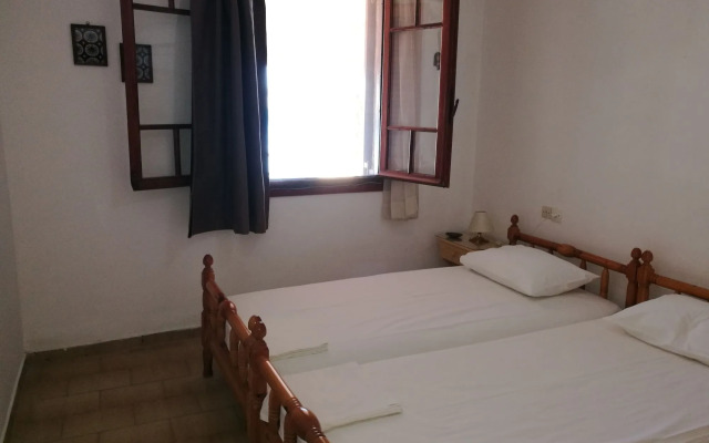 Alekos Beach Houses-Jerasimo