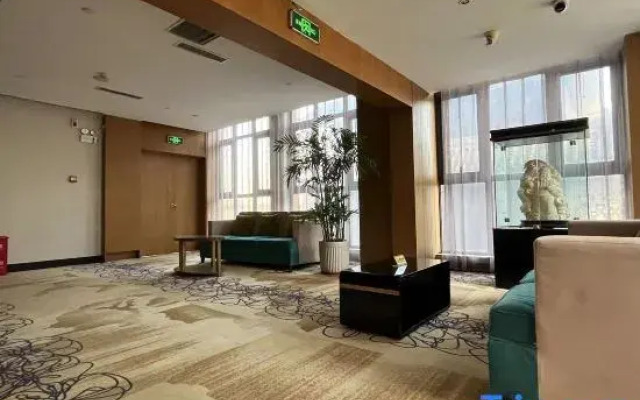 Xiyue Hotel (Zhengzhou east station store)