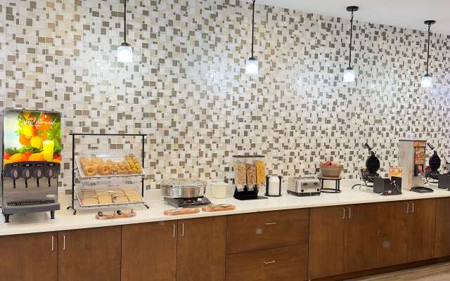 La Quinta Inn & Suites by Wyndham Jackson/Cape Girardeau