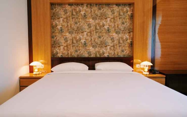 Bos Hotel Sungailiat – Guest Rooms – Sungailiat