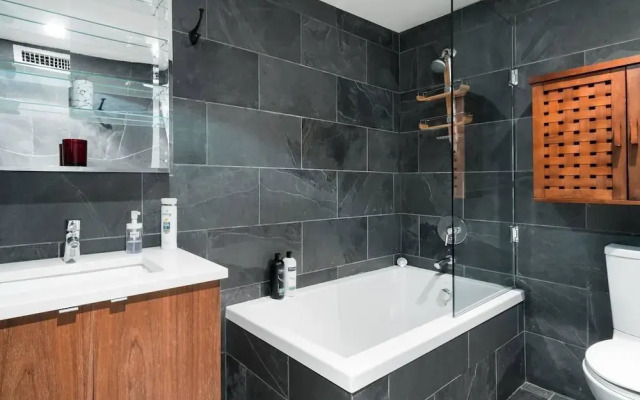 Million-dollar Celebrity Mansion in Old City