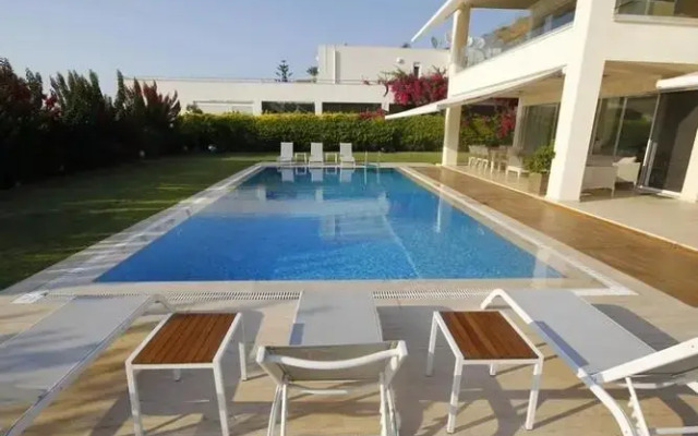 Villa Beaton