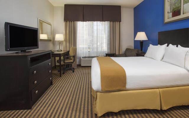 Holiday Inn Express Hotel & Suites Kalamazoo, an IHG Hotel