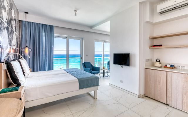 King Jason Protaras - Designed for Adults By Louis Hotels